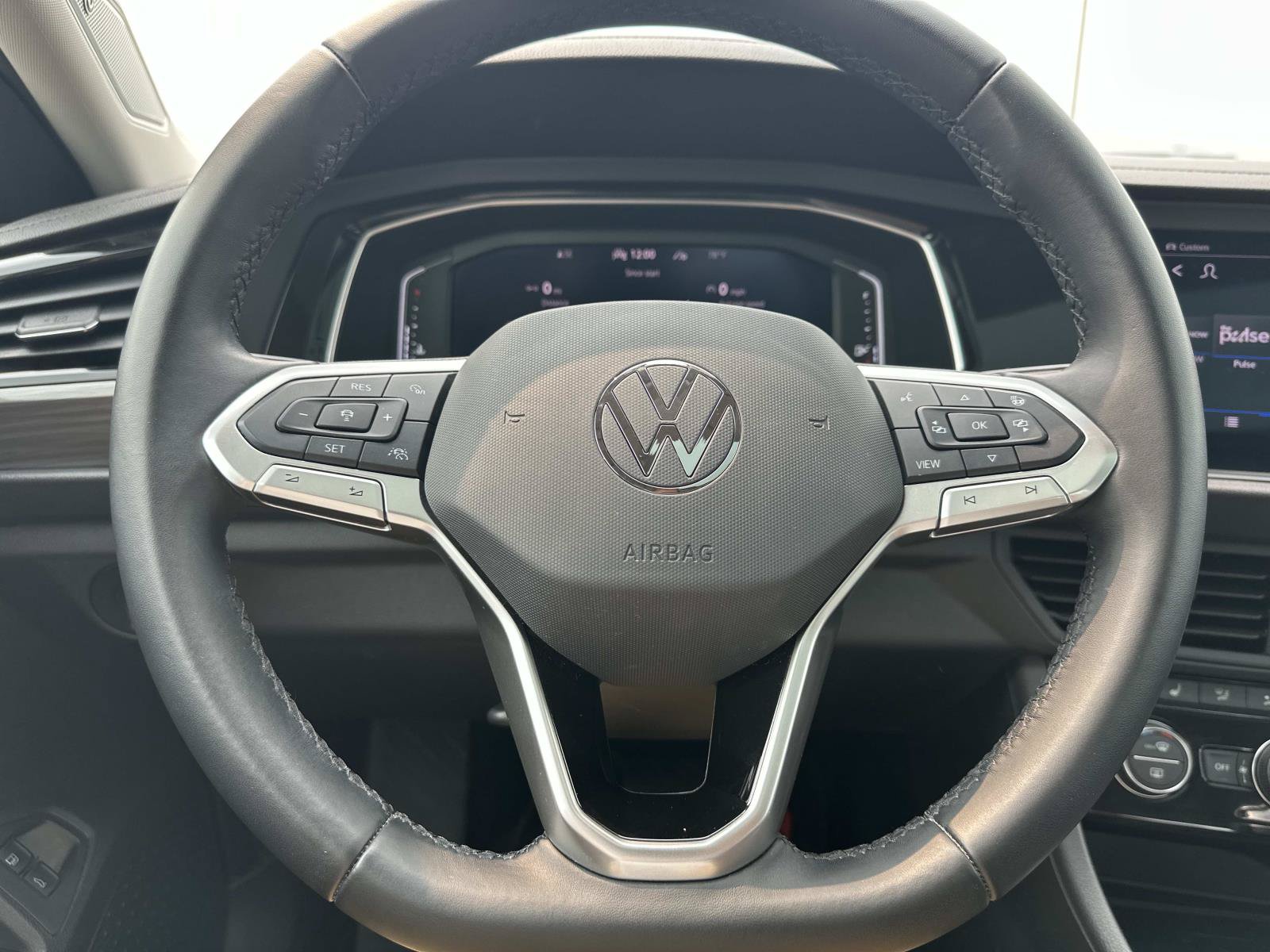 Used 2023 Volkswagen Jetta SEL FWD image 19
