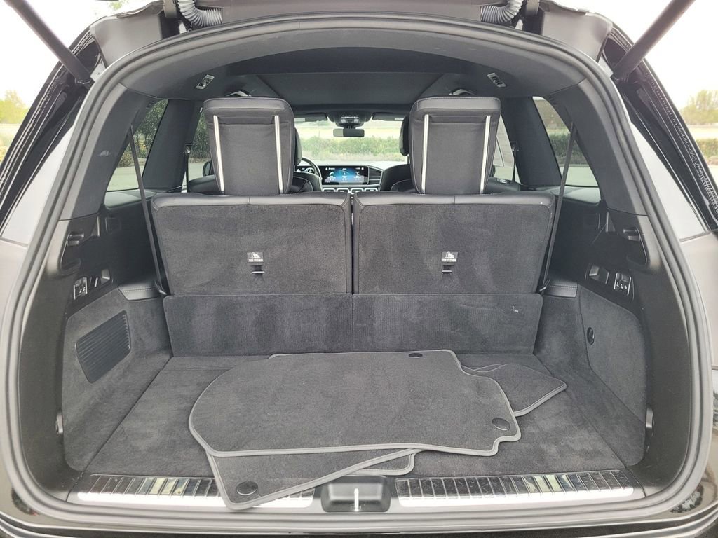 Used 2022 Mercedes-Benz GLS 450 4MATIC image 10