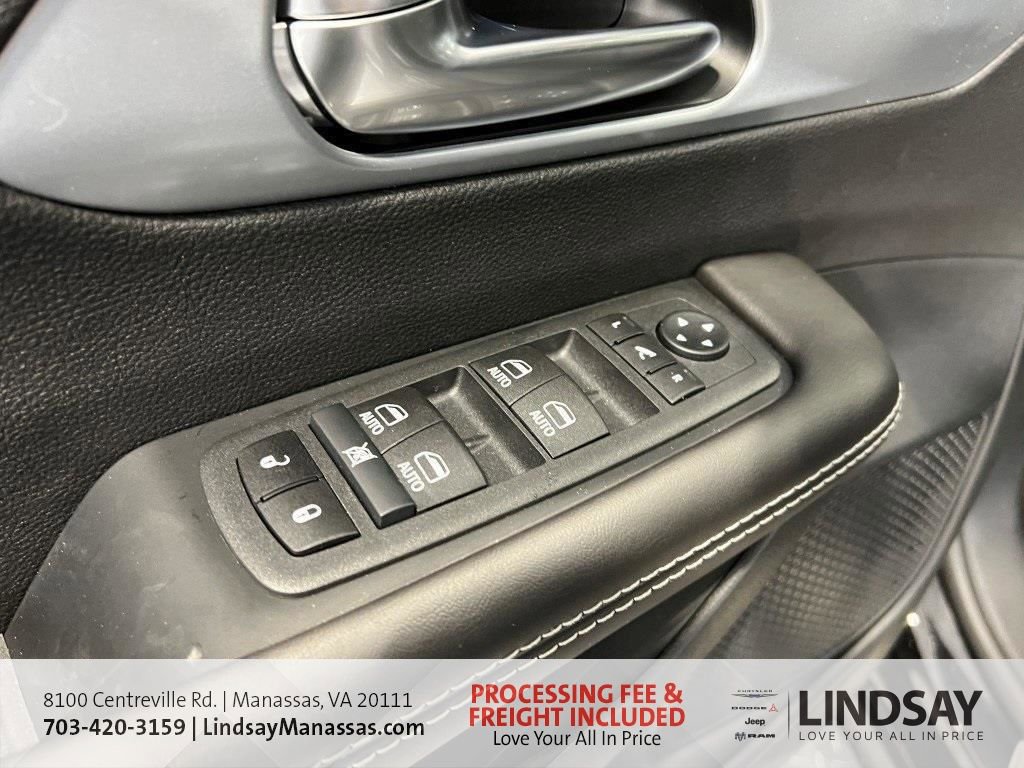 New 2026 Chrysler Pacifica Limited w/ S Appearance Package FWD image 26