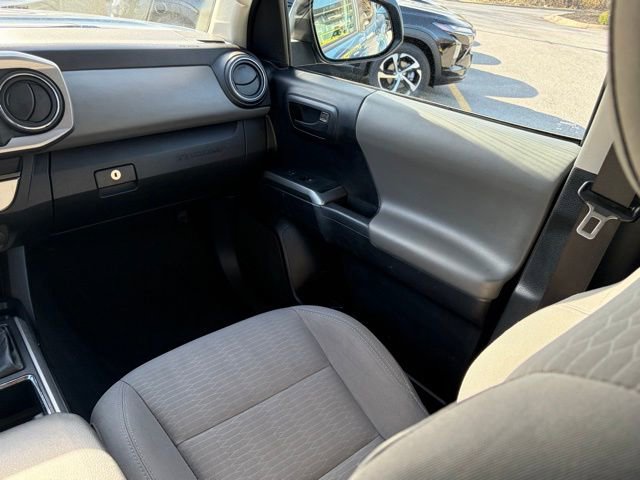 Used 2019 Toyota Tacoma SR5 image 32