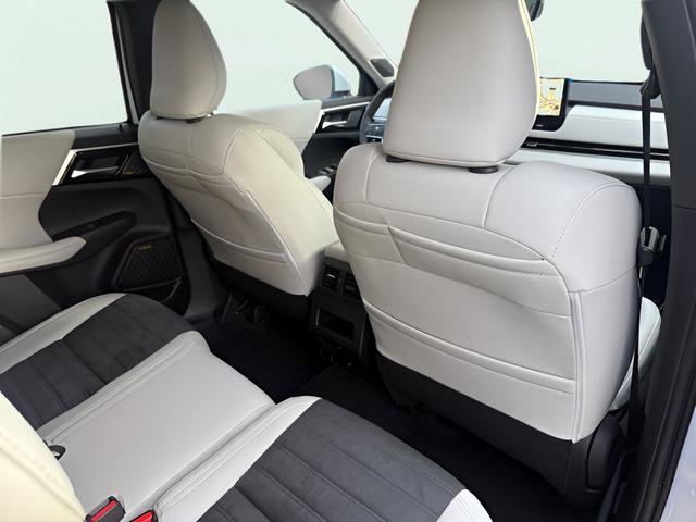 New 2026 Mitsubishi Outlander SE FWD image 27