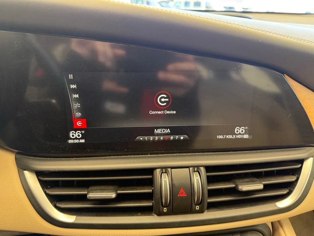 Used 2017 Alfa Romeo Giulia Ti w/ TI Lusso Light Wood Package RWD image 21