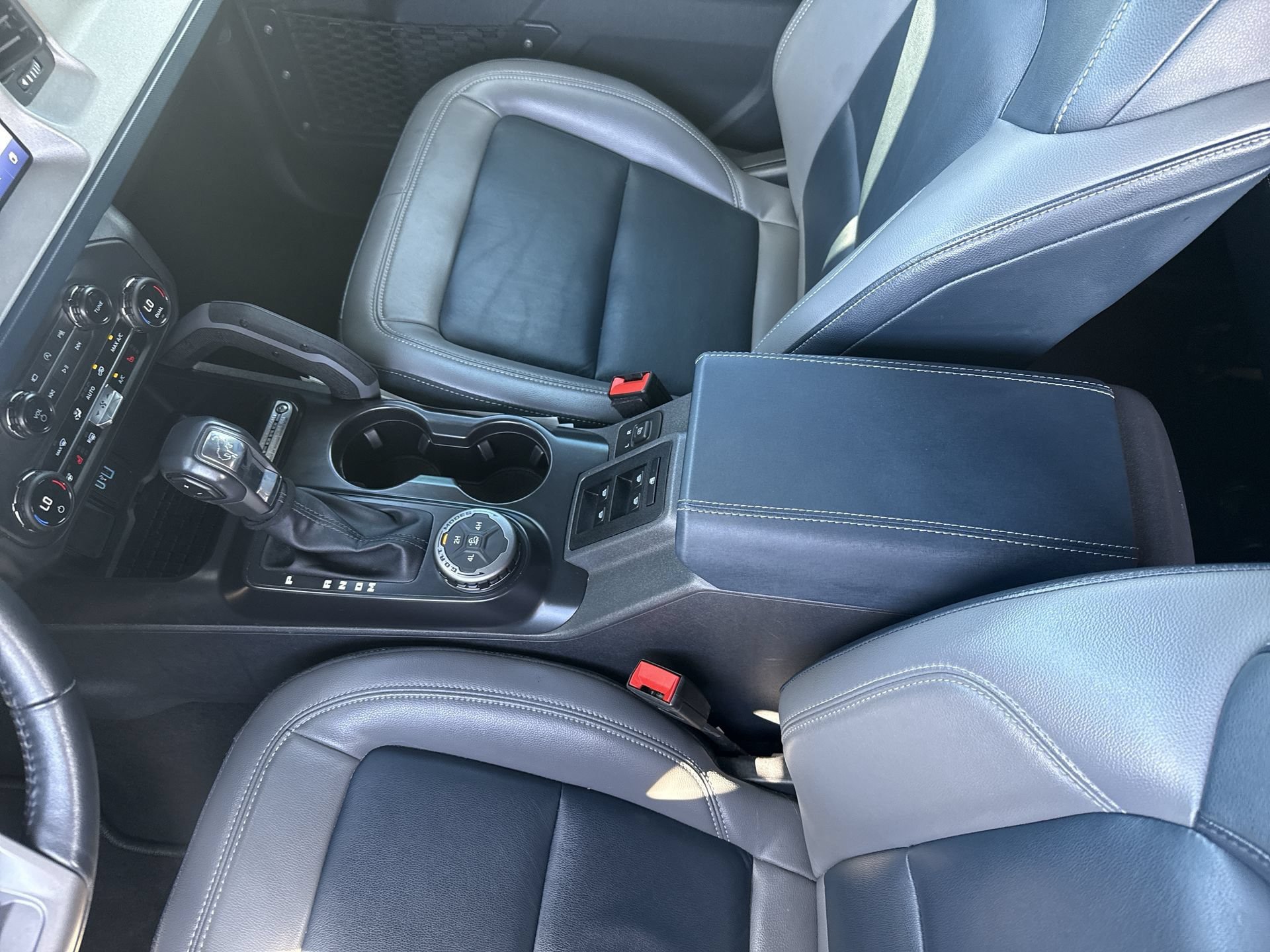 Used 2024 Ford Bronco Outer Banks AWD/4WD image 22