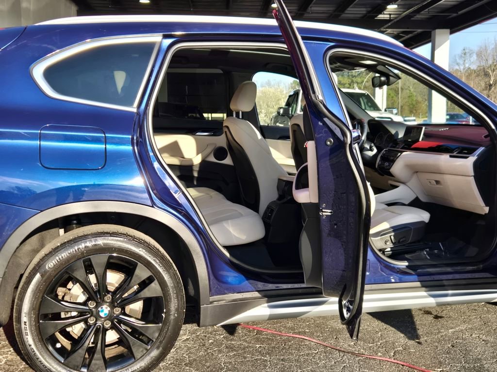 Used 2020 BMW X1 sDrive28i w/ Convenience Package image 17