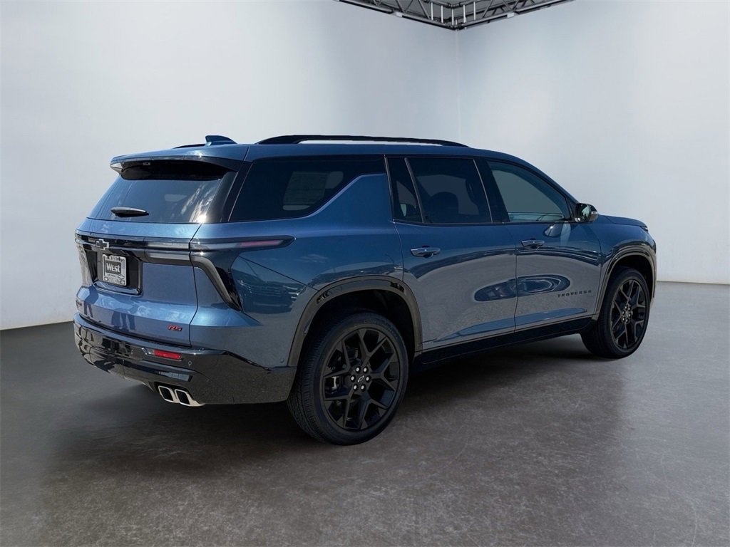 New 2026 Chevrolet Traverse RS w/ LPO, Floor Liner Package image 3