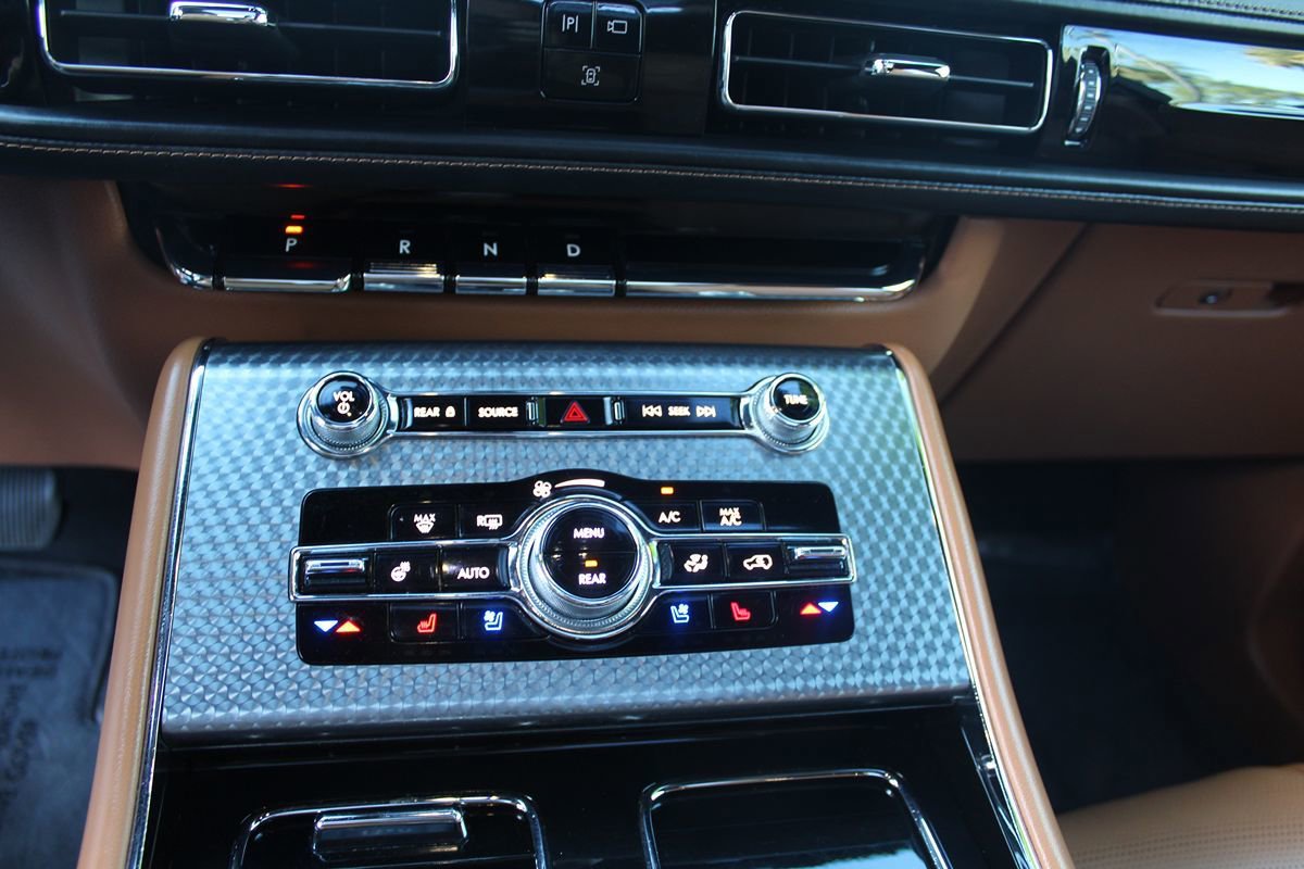 Used 2021 Lincoln Aviator Black Label AWD/4WD image 30