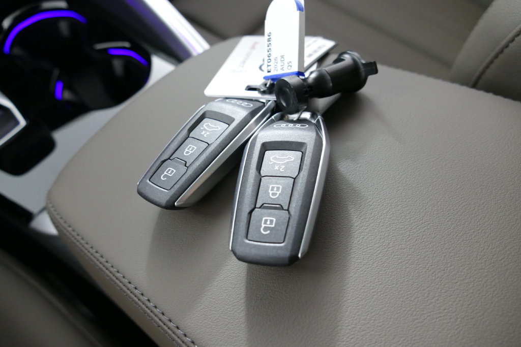 New 2026 Audi Q5 2.0T AWD/4WD image 21