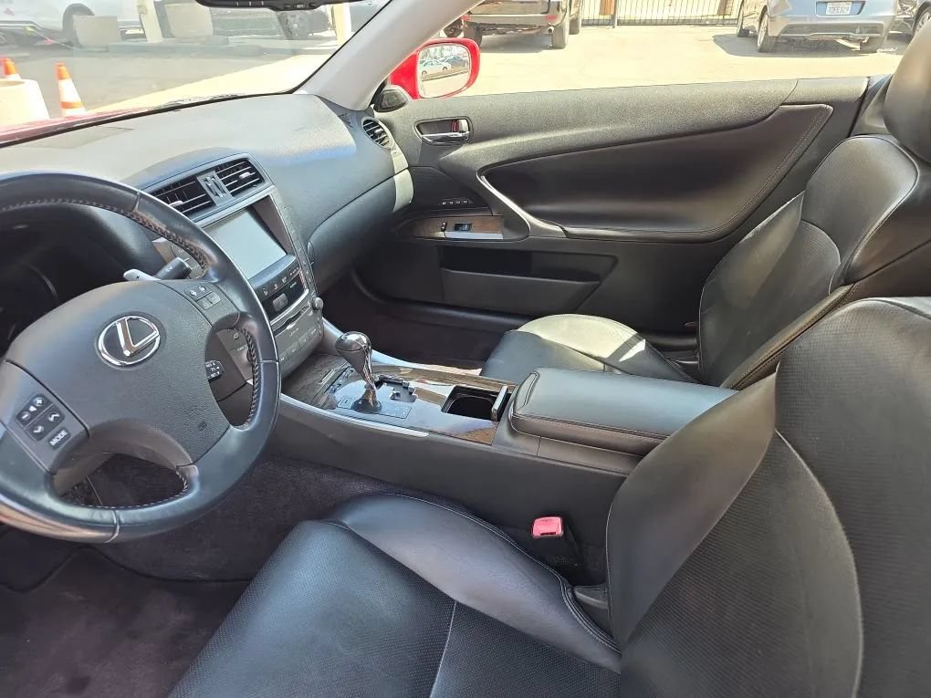 Used 2010 Lexus IS 350C RWD image 11