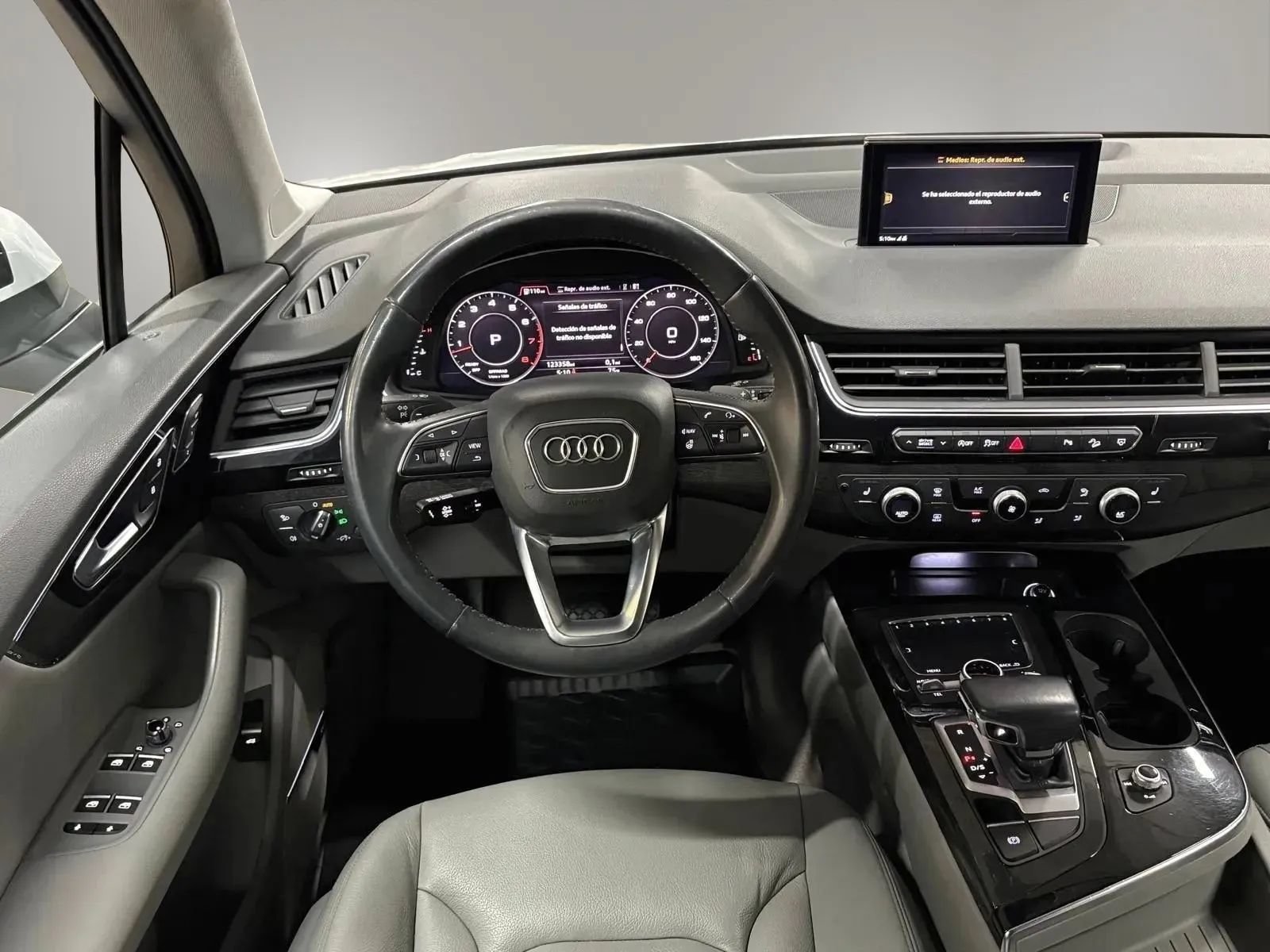 Used 2018 Audi Q7 3.0T Premium Plus w/ Premium Plus Package AWD/4WD image 21