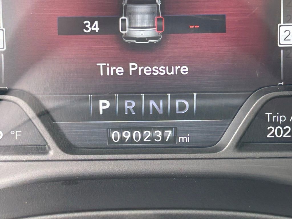 Used 2019 RAM 1500 Laramie image 25