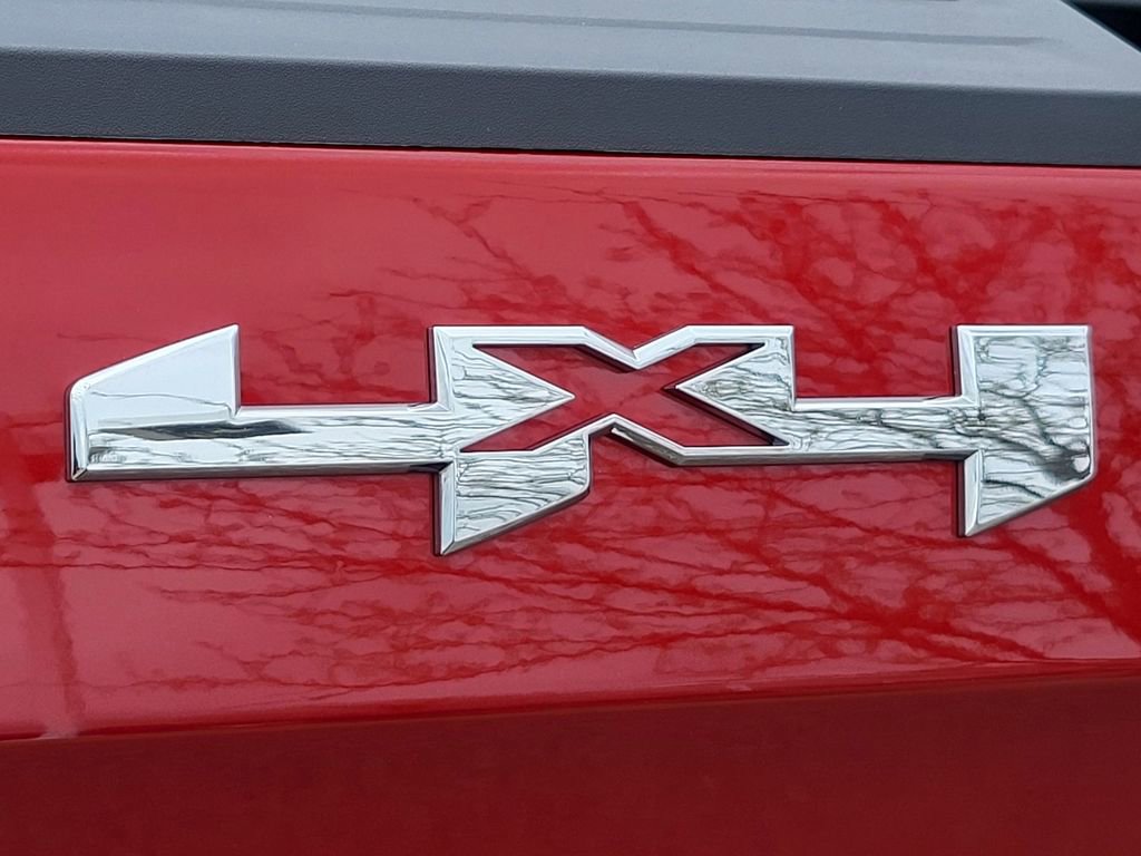 Used 2024 GMC Sierra 1500 SLT w/ SLT Premium Package AWD/4WD image 14