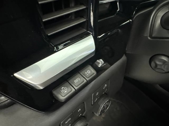 New 2026 Chevrolet Silverado 1500 High Country w/ Technology Package AWD/4WD image 12