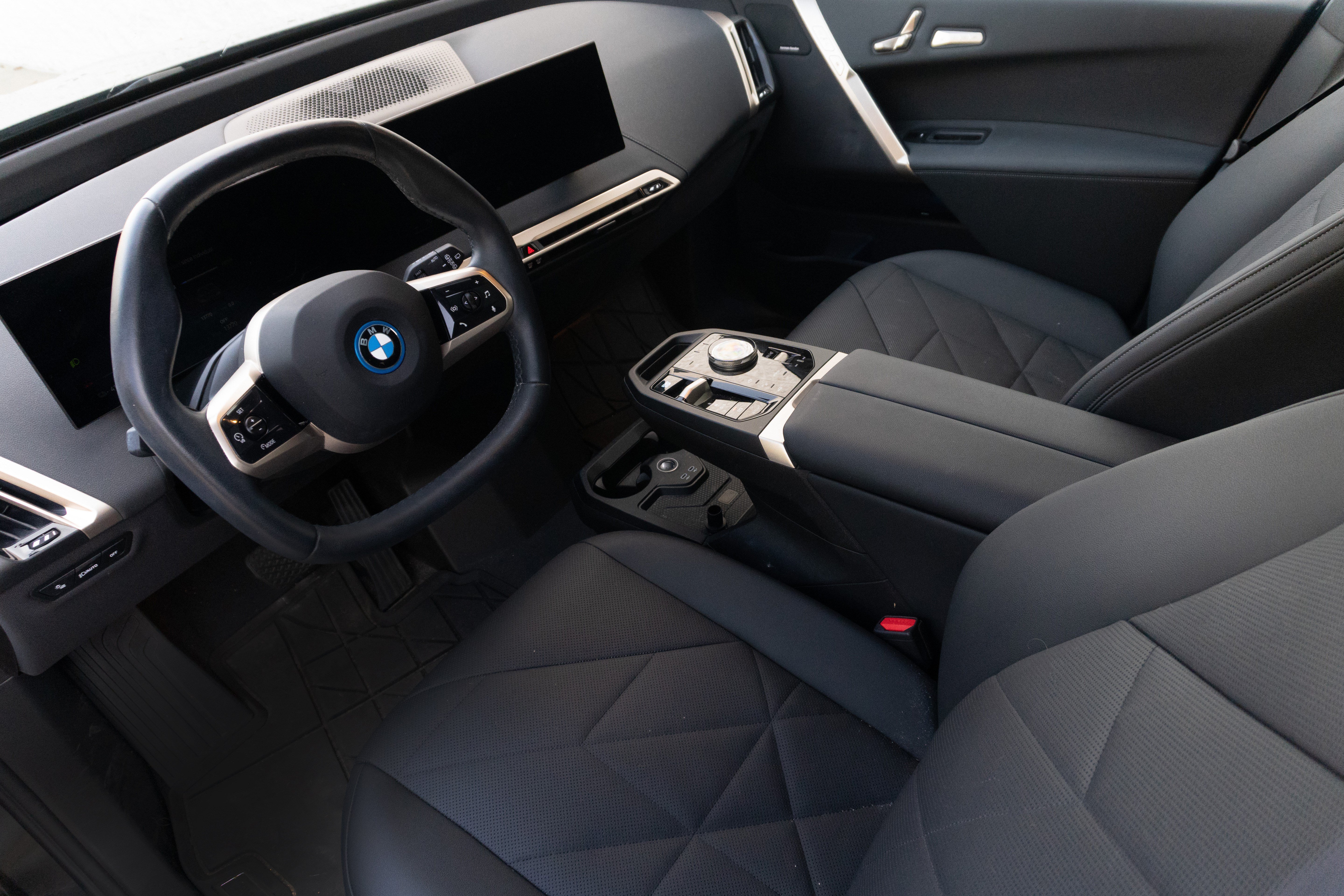 Certified 2024 BMW iX xDrive50 AWD/4WD image 10