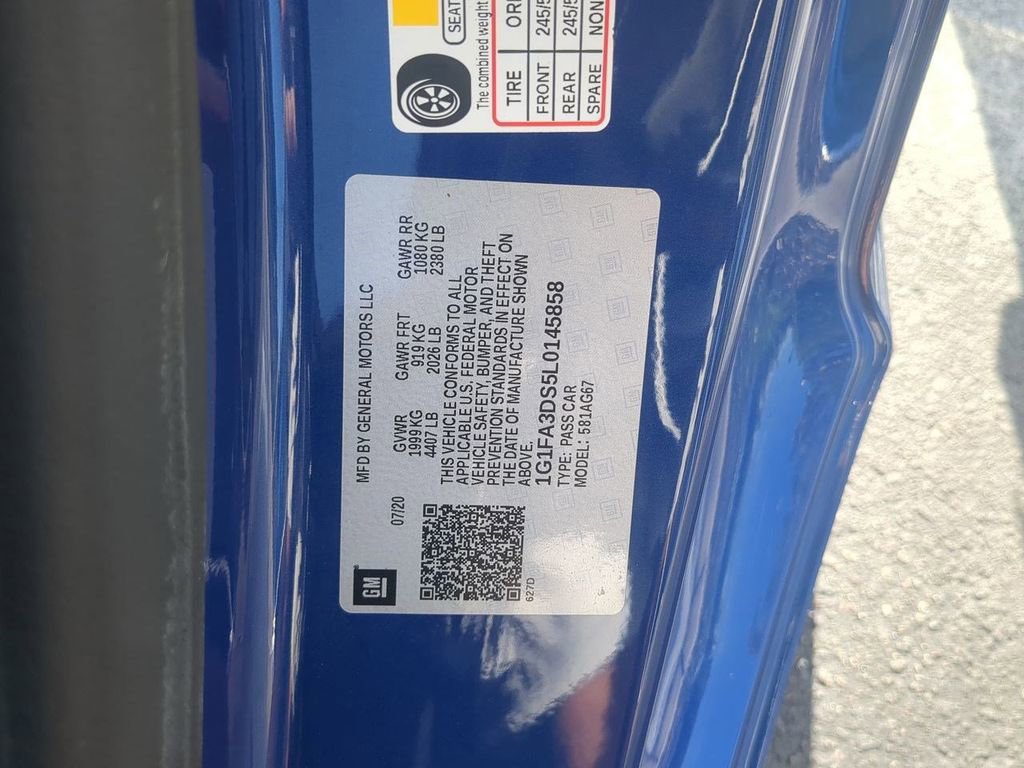 Used 2020 Chevrolet Camaro LT image 37