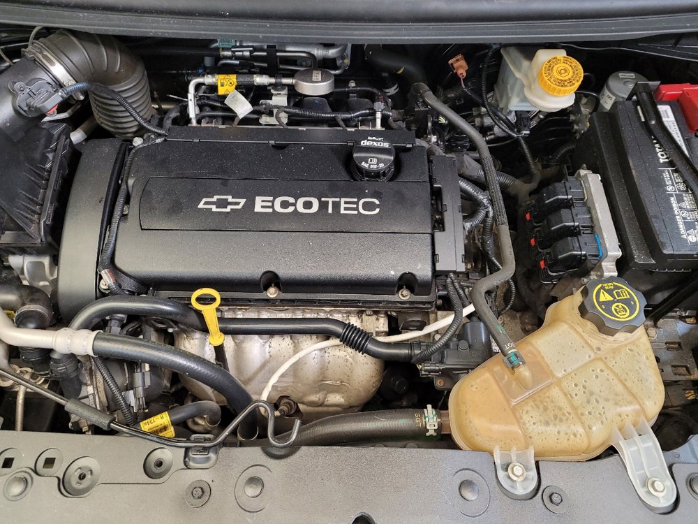 Used 2016 Chevrolet Sonic LT image 30