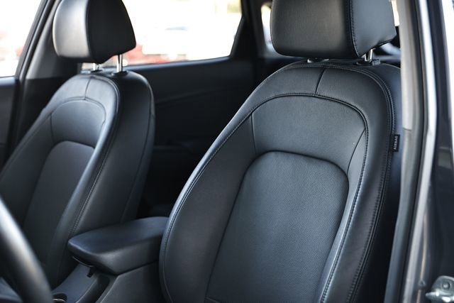 Used 2023 Hyundai Kona Limited image 21