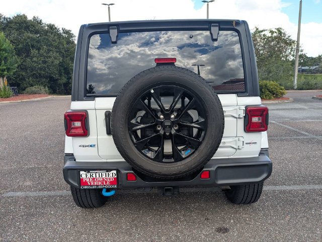 Used 2023 Jeep Wrangler Unlimited Sahara AWD/4WD image 5