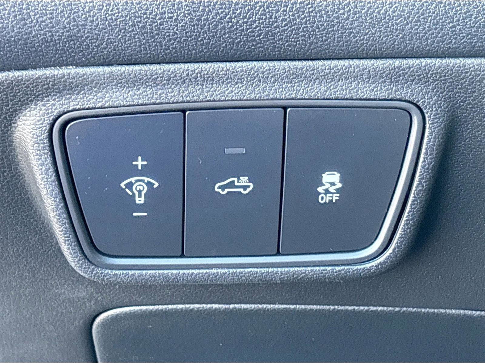 Used 2022 Hyundai Santa Cruz SEL w/ Cargo Package image 10