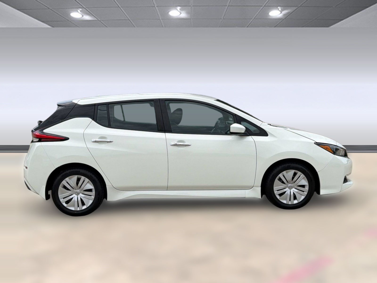 Used 2023 Nissan Leaf S FWD image 8