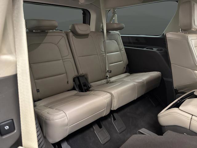 Used 2024 Lincoln Navigator L Reserve AWD/4WD image 36