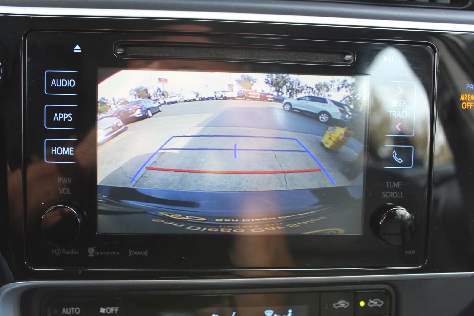 Used 2018 Toyota Corolla XLE w/ Carpet Mat Package (TMS) FWD image 20