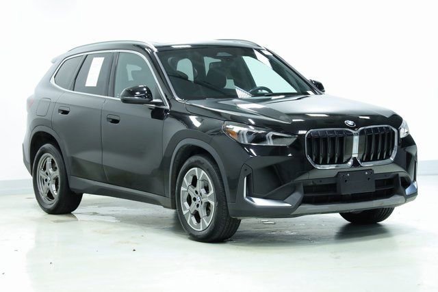 Used 2023 BMW X1 xDrive28i image 3