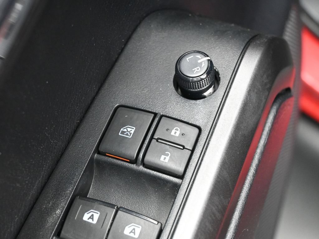 Used 2020 Toyota Tacoma TRD Off-Road AWD/4WD image 12