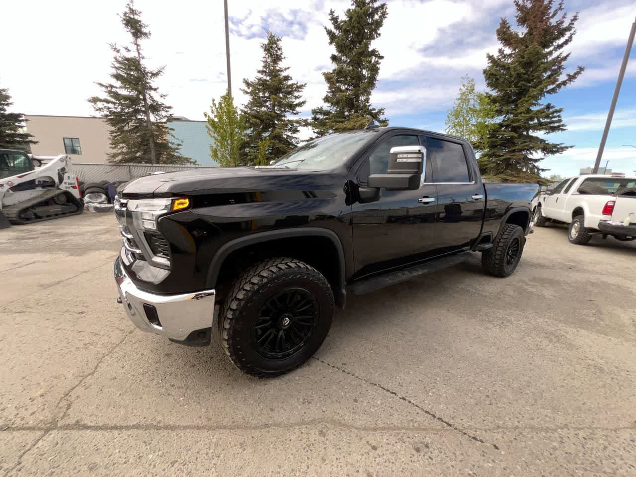 Used 2024 Chevrolet Silverado 2500 LTZ w/ LTZ Convenience Package