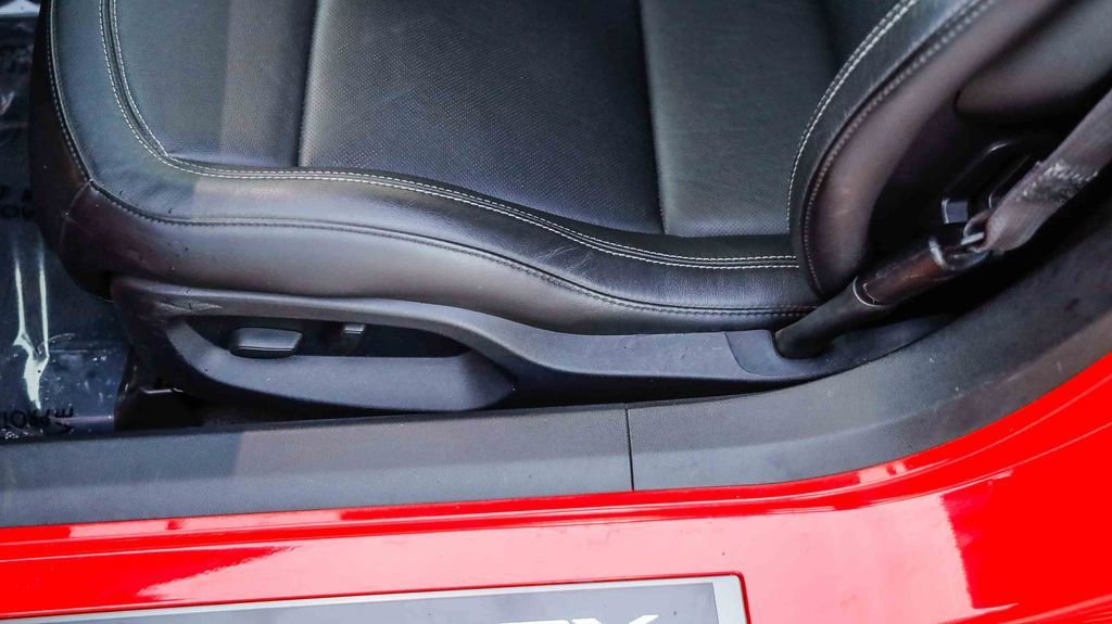 Used 2016 Chevrolet Corvette Stingray Coupe w/ Carbon Flash Badge Package image 23