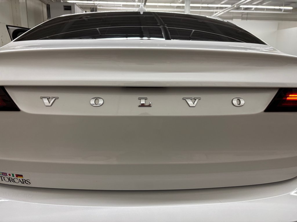 Certified 2025 Volvo S90 B6 Ultra AWD/4WD image 33