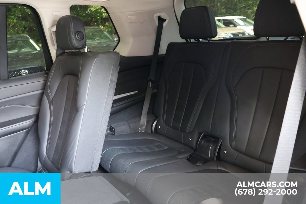 Used 2022 BMW X7 xDrive40i w/ Parking Assistance Package AWD/4WD image 24