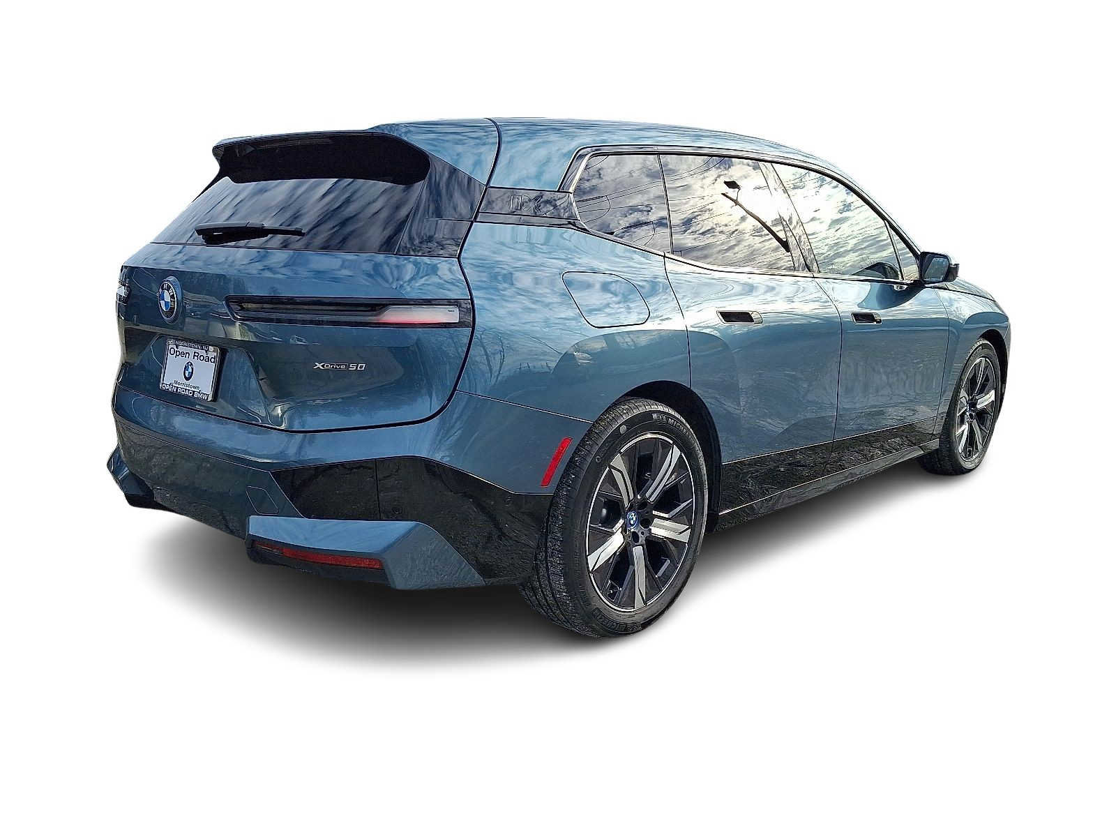 Used 2025 BMW iX xDrive50 image 4