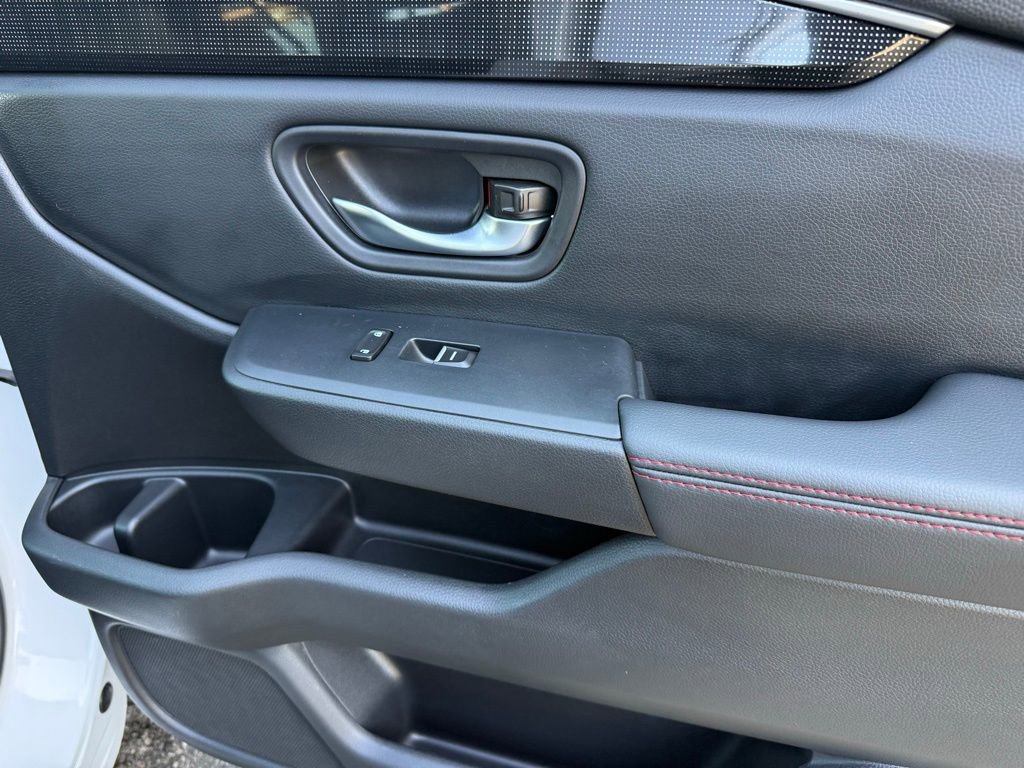 Used 2025 Honda Pilot Black Edition image 49