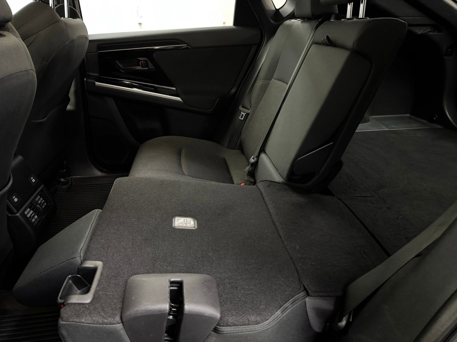 Used 2023 Subaru Solterra AWD image 28