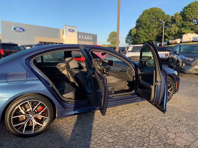 Used 2021 BMW 540i w/ M Sport Package RWD image 11