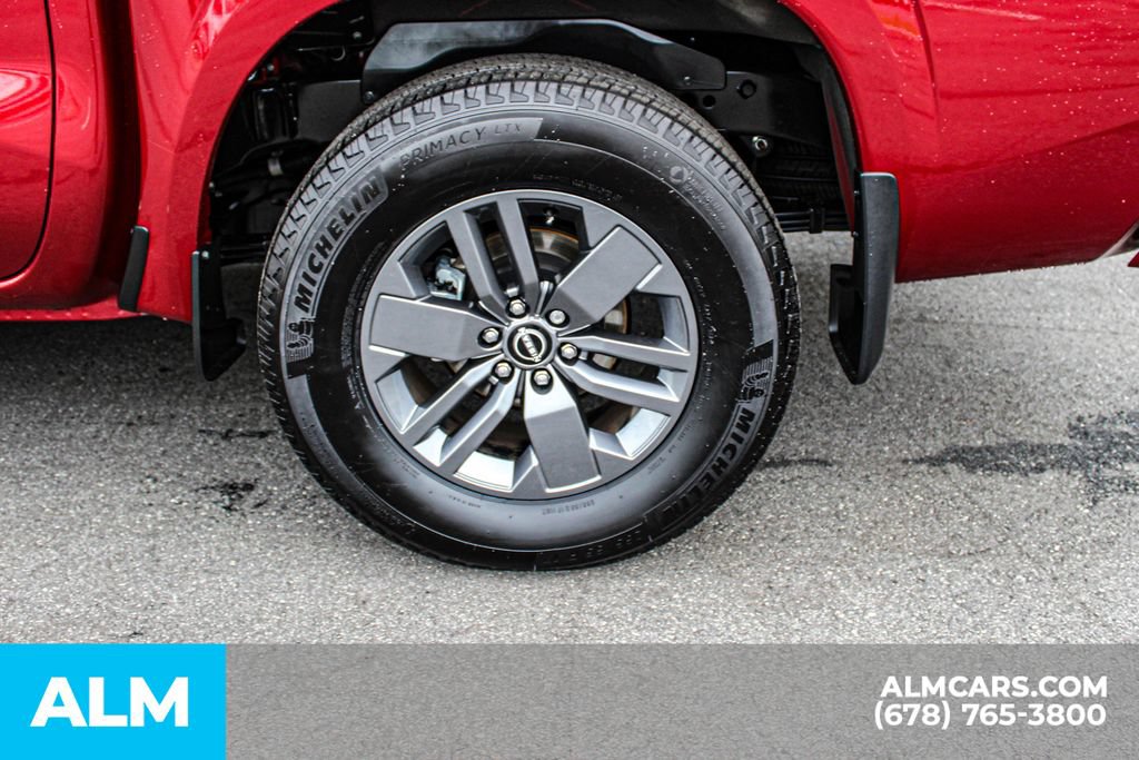 Used 2025 Nissan Frontier SV RWD image 14