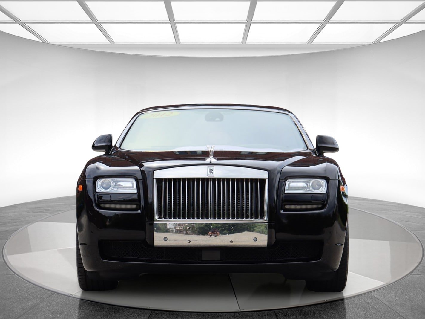 Used 2012 Rolls-Royce Ghost RWD image 2