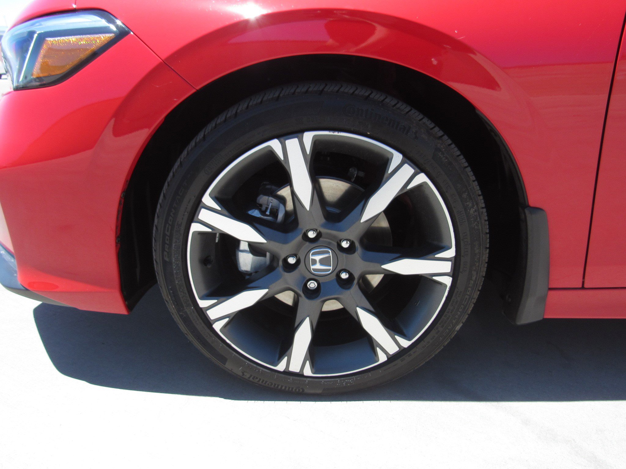 Certified 2025 Honda Civic Sport Touring image 4