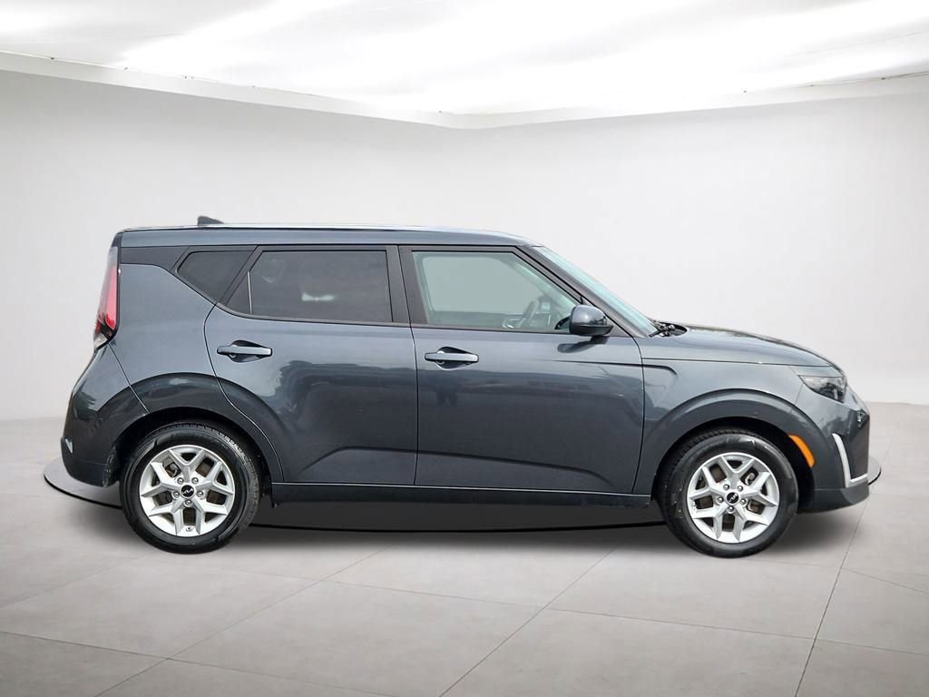 Used 2024 Kia Soul LX w/ Option Group 015 image 8
