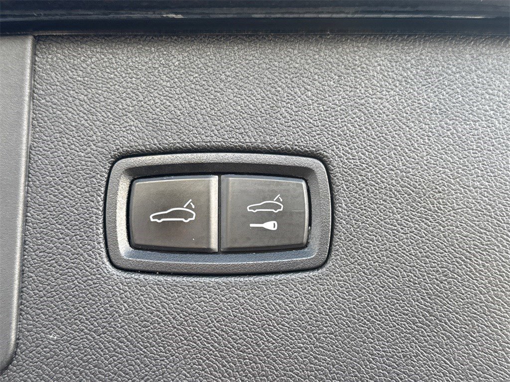 Used 2019 Porsche Cayenne image 16