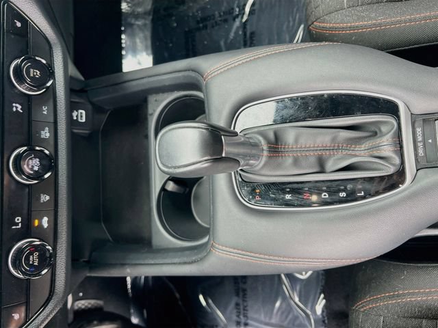 Used 2025 Honda HR-V Sport image 25