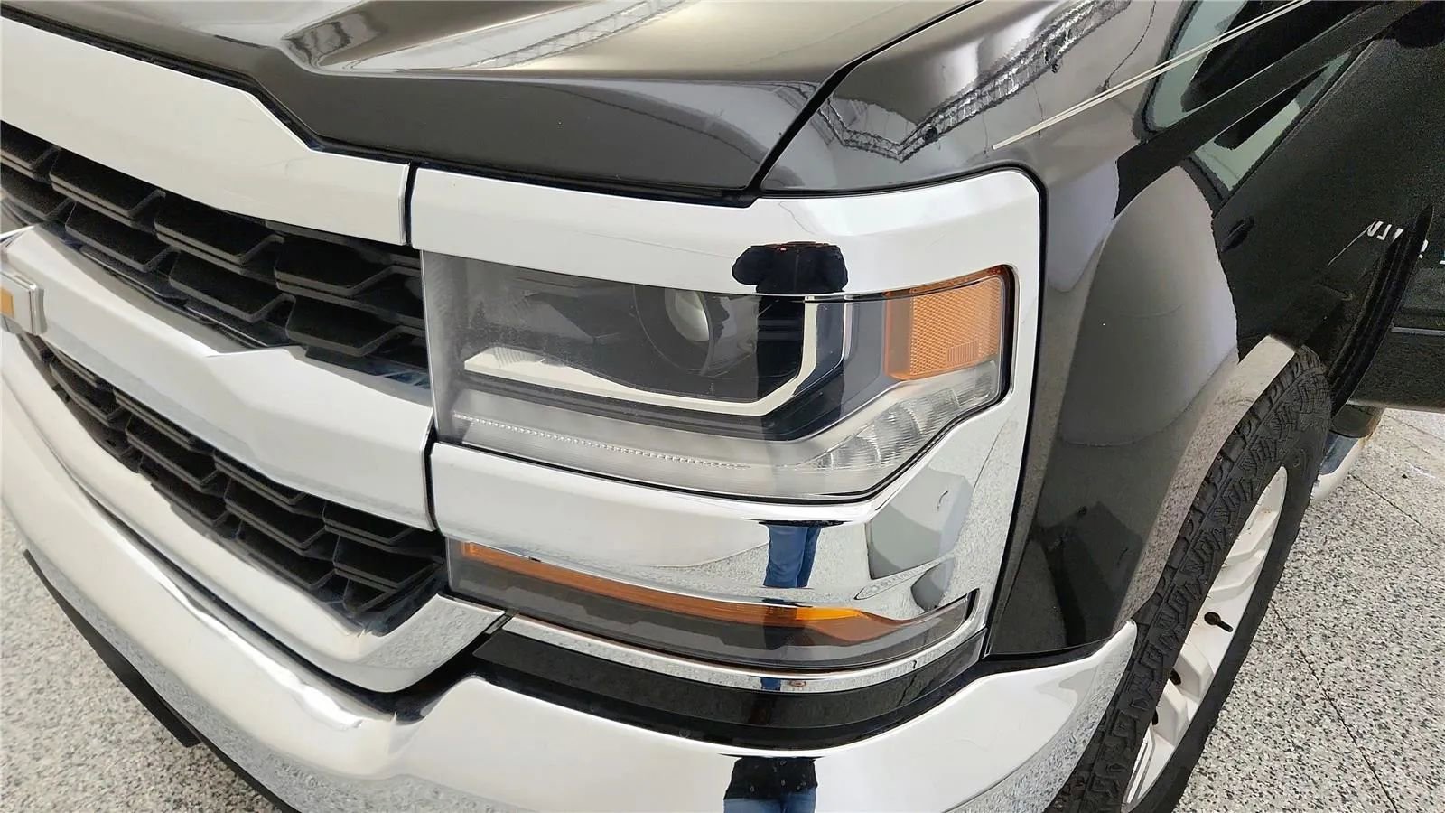 Used 2017 Chevrolet Silverado 1500 LT w/ All Star Edition RWD image 14