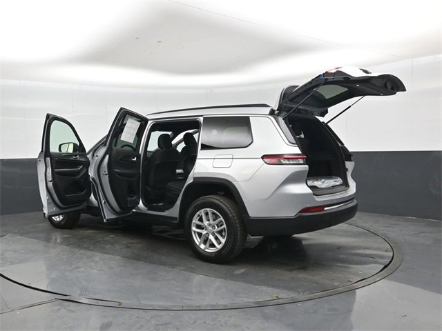 New 2025 Jeep Grand Cherokee L Laredo image 48