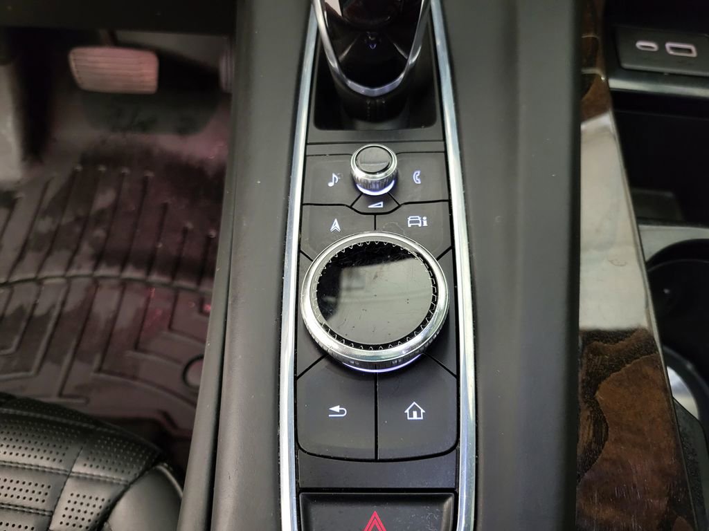 Used 2021 Cadillac Escalade Premium Luxury Platinum image 49