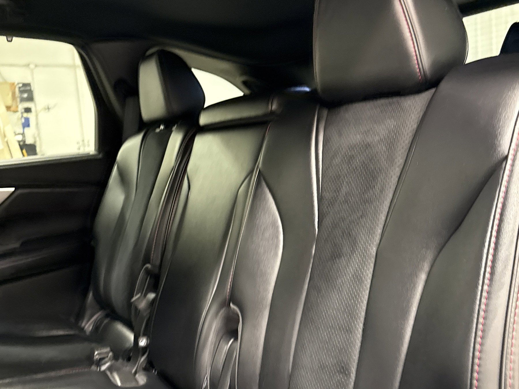 Used 2025 Acura MDX A-Spec image 12