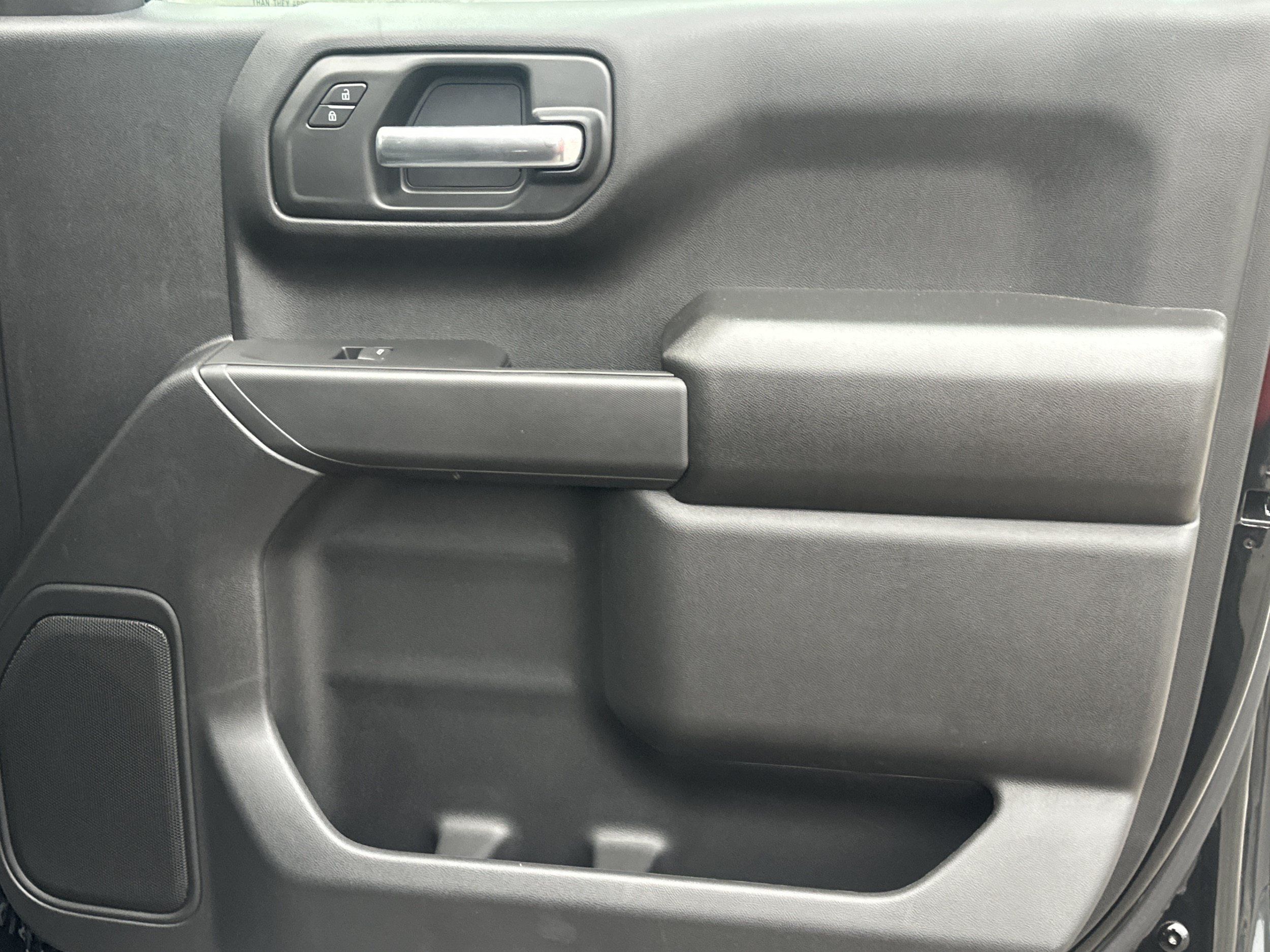 New 2026 Chevrolet Silverado 1500 Custom Trail Boss w/ LPO, Dark Essentials Package AWD/4WD image 14