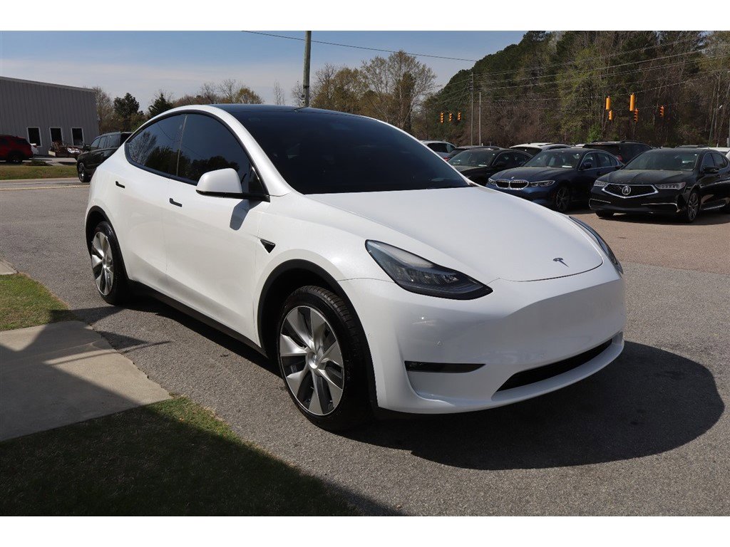 Used 2021 Tesla Model Y Long Range image 7