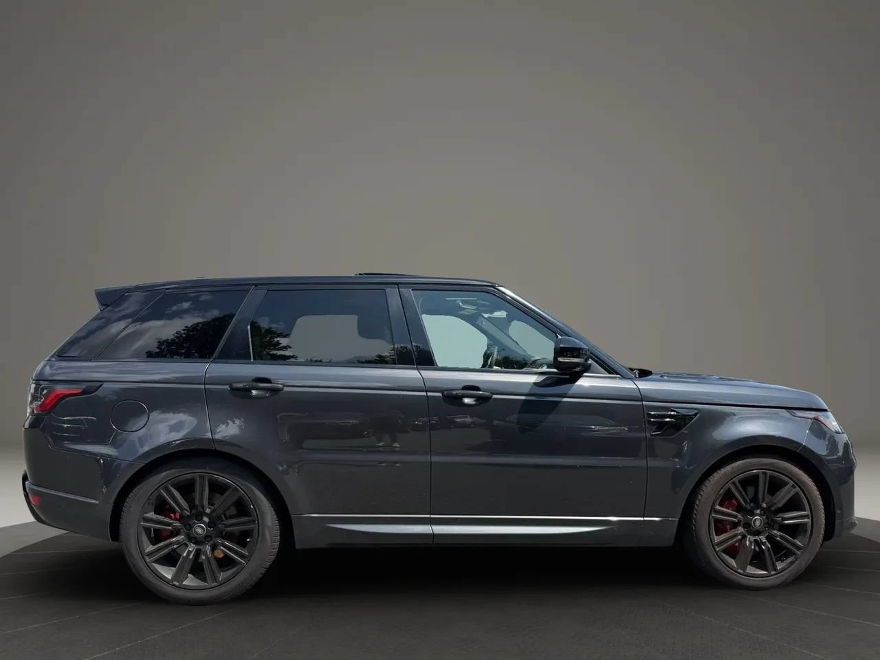 Used 2020 Land Rover Range Rover Sport HST AWD/4WD image 4