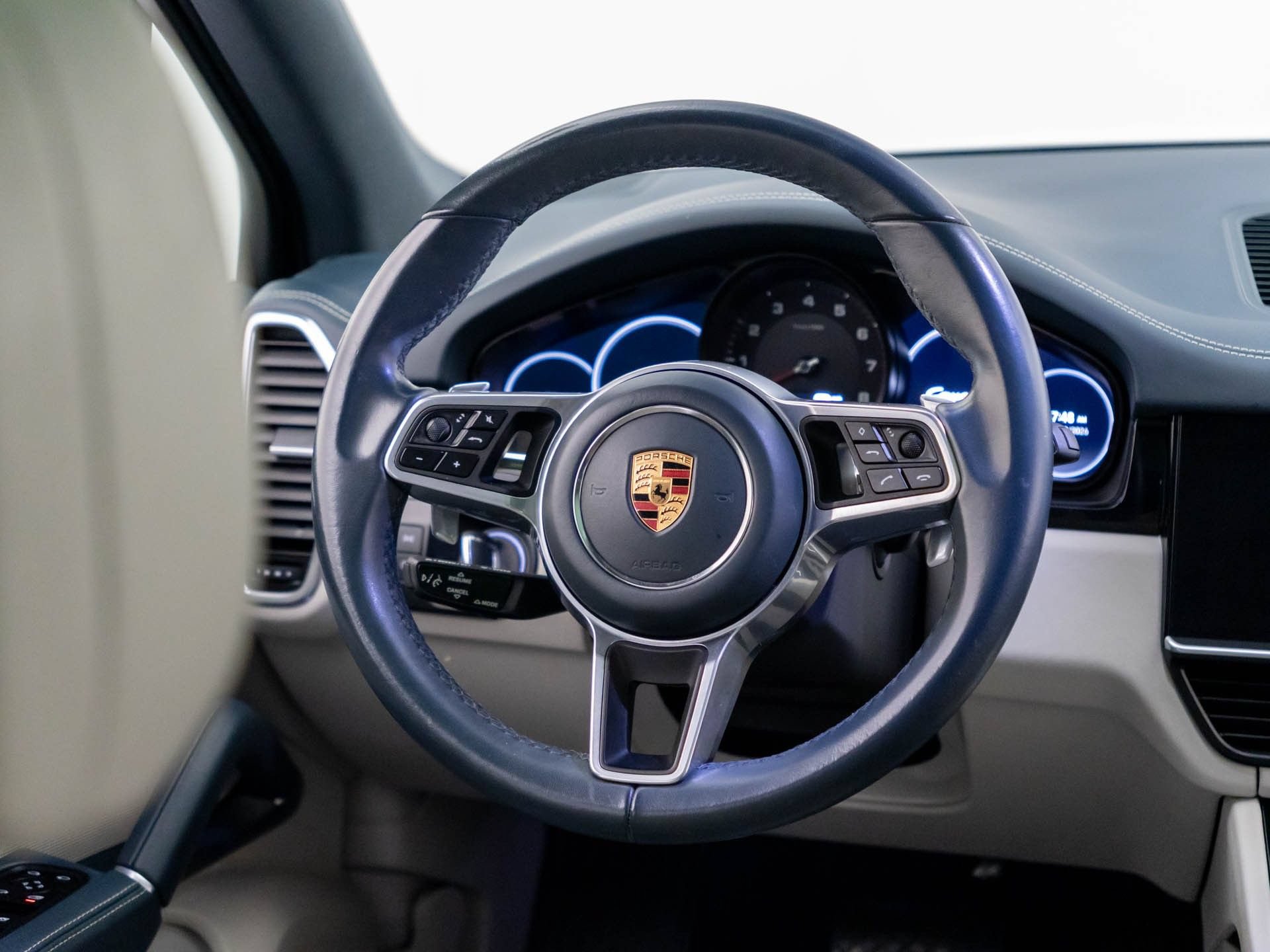 Certified 2022 Porsche Cayenne AWD/4WD image 12