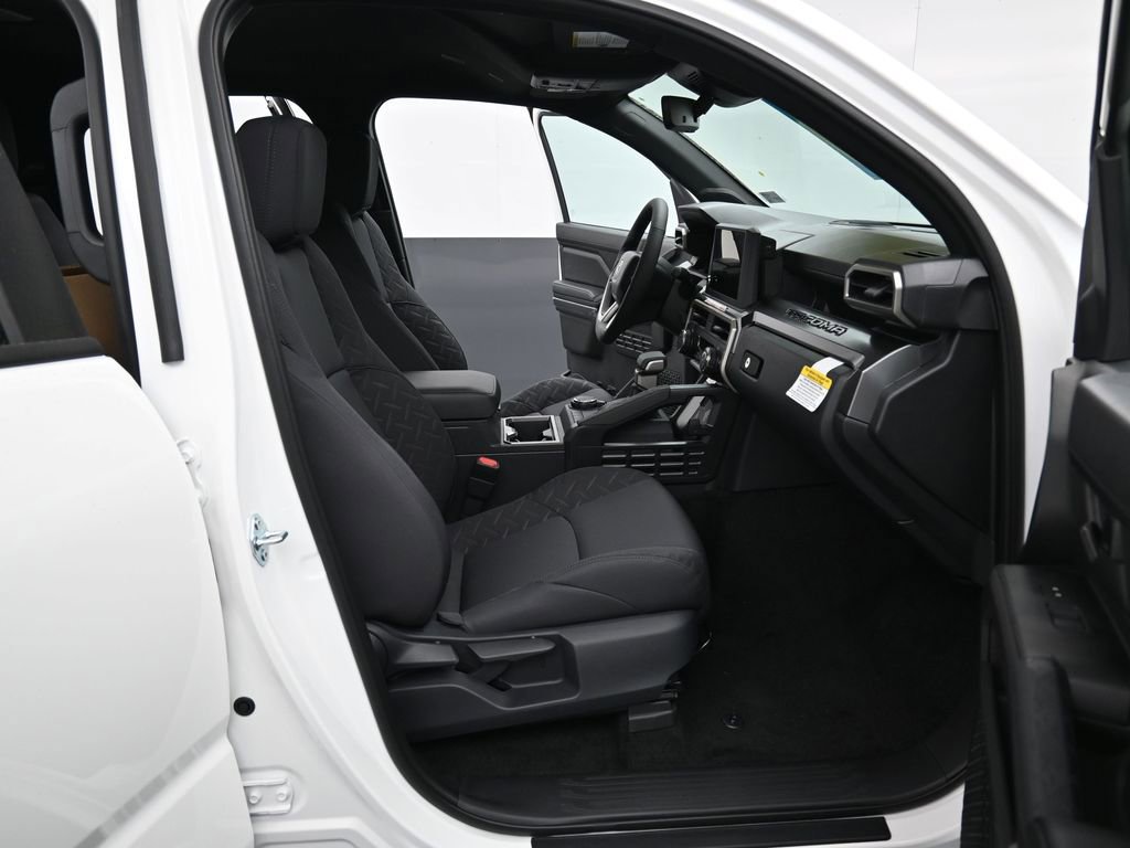 Used 2026 Toyota Tacoma SR5 AWD/4WD image 14